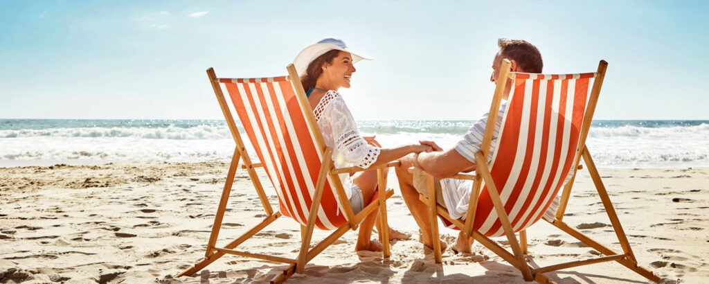 The Best Cozy Getaways — Beeach Front Bliss